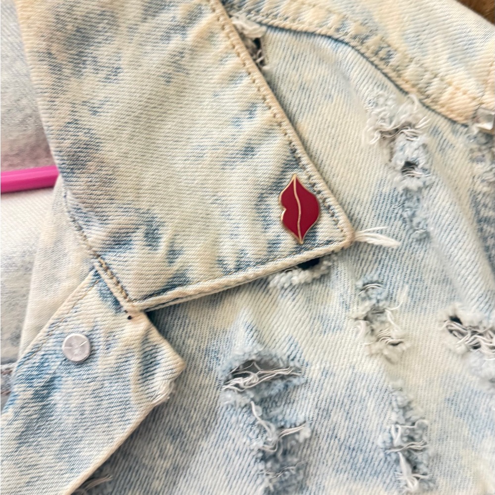 One-of-One Custom Distressed Denim Jacket | Hand Painted + Patchwork Streetwear - Picture 5 of 5